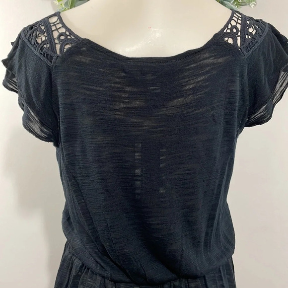 NWT Cable & Gauge Black Ruffled Sleeve Embroidered Neckline Peplum Top PS - Picture 7 of 16